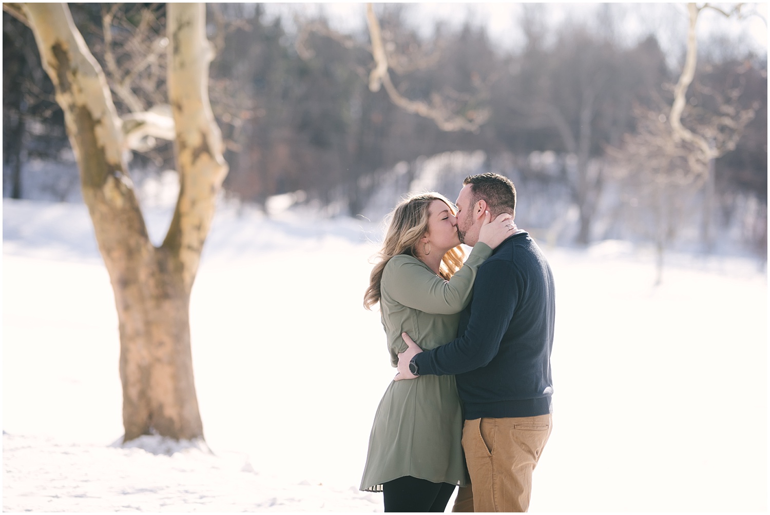 mendon-ponds-winter-engagement (2).jpg