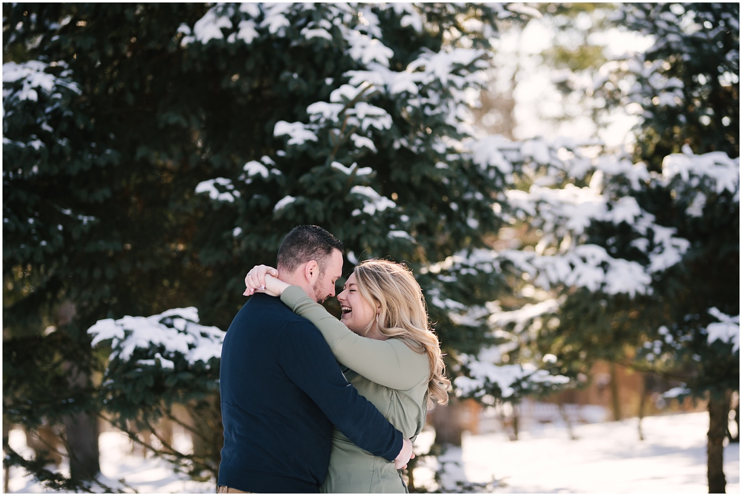 mendon-ponds-winter-engagement (6).jpg