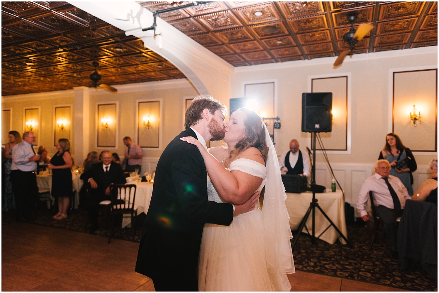 the+avon+inn+wedding+photographer (83).jpg