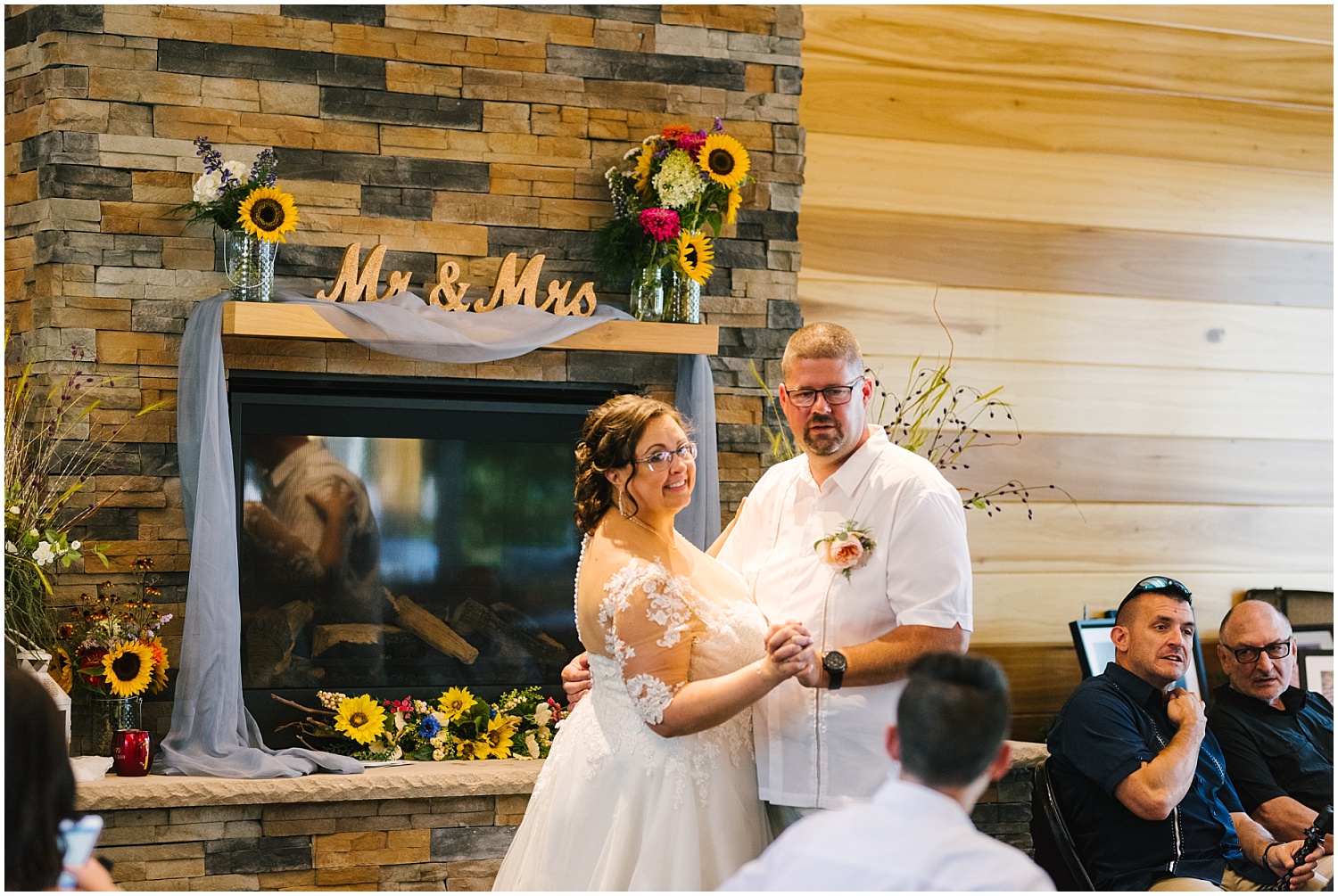 lakefront-lodge-webster-park-rochester-wedding-photographer (76).jpg