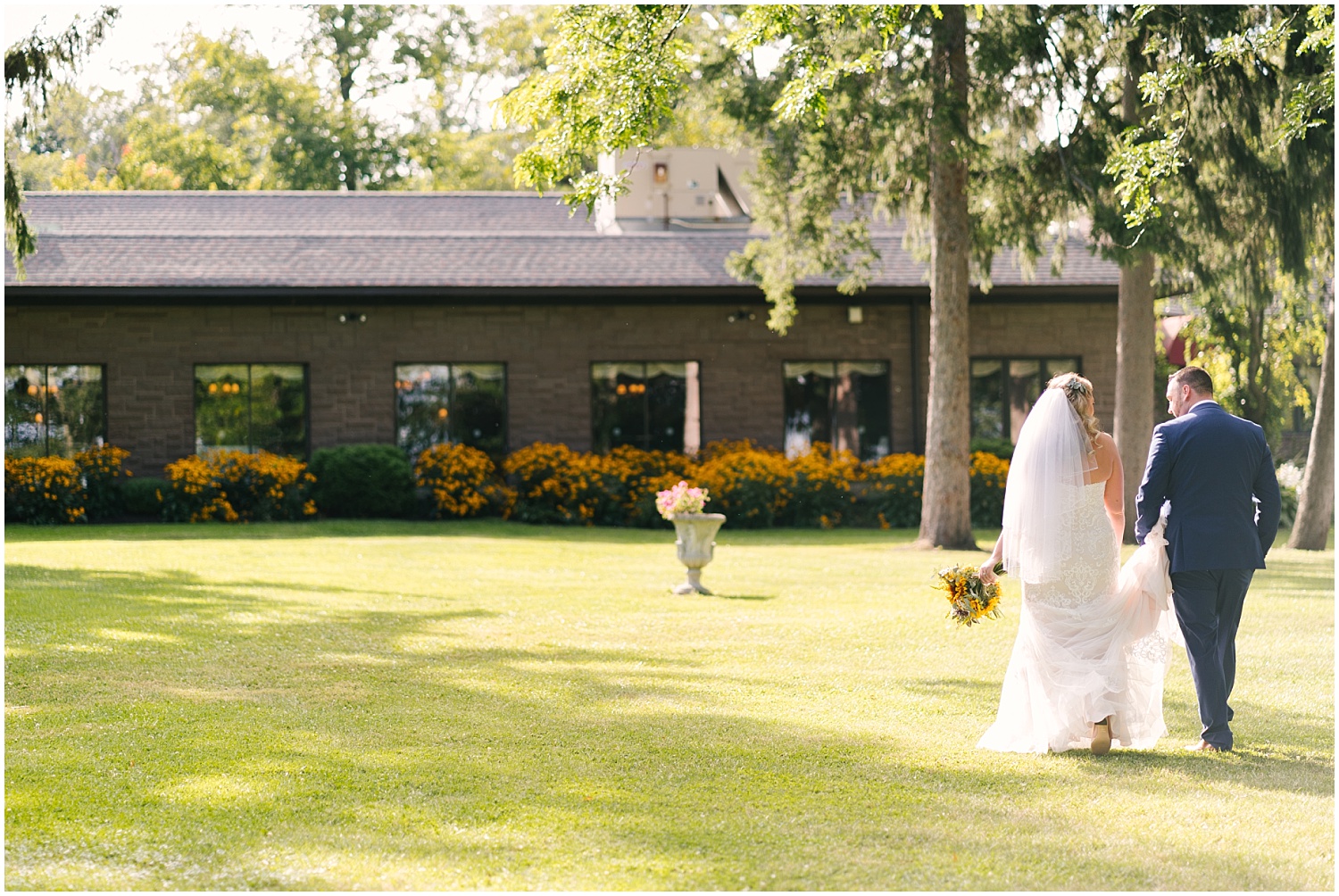 belhurst+castle+wedding+rochester+ny+photographer (53).jpg
