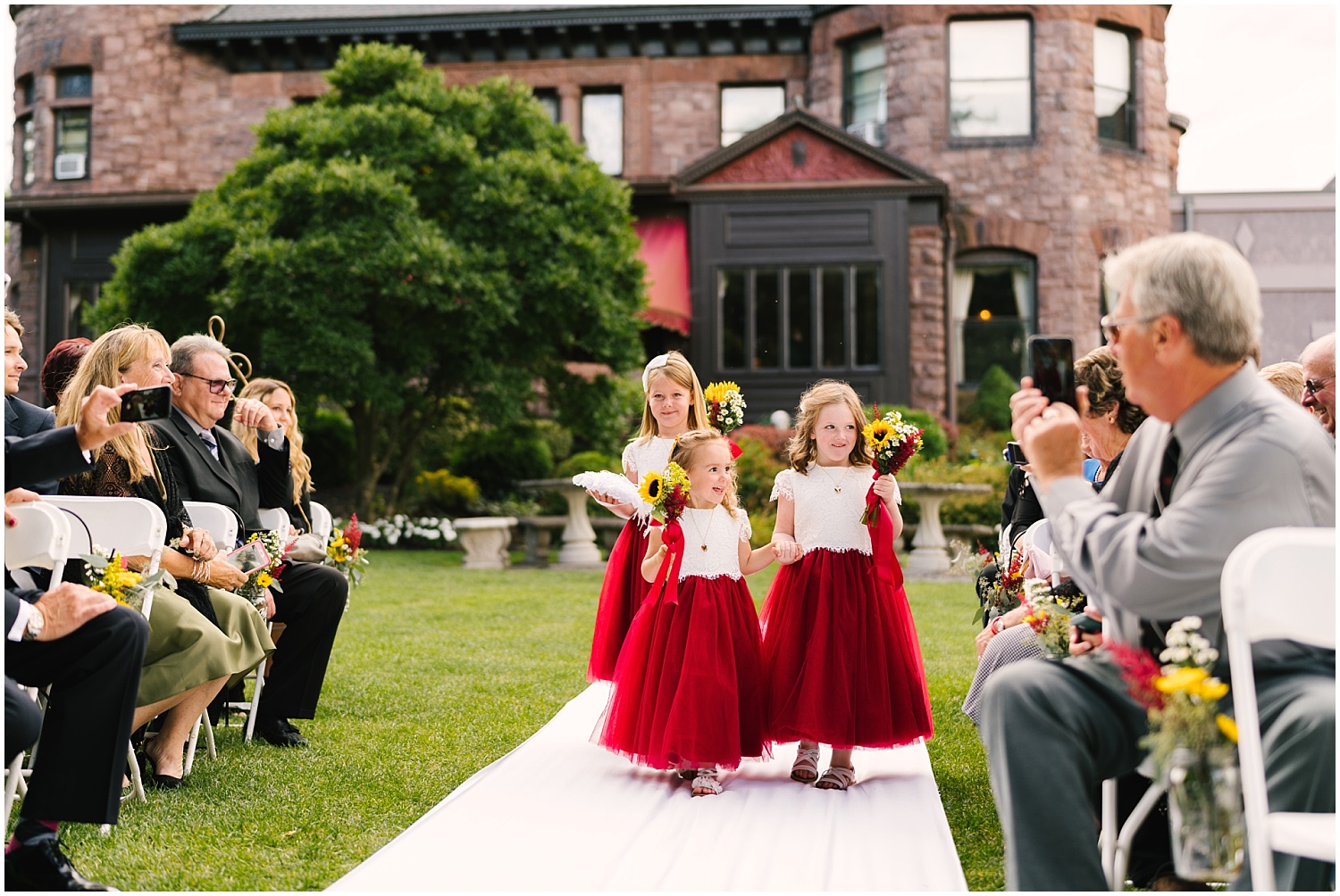 belhurst+castle+wedding+rochester+ny+photographer (64).jpg
