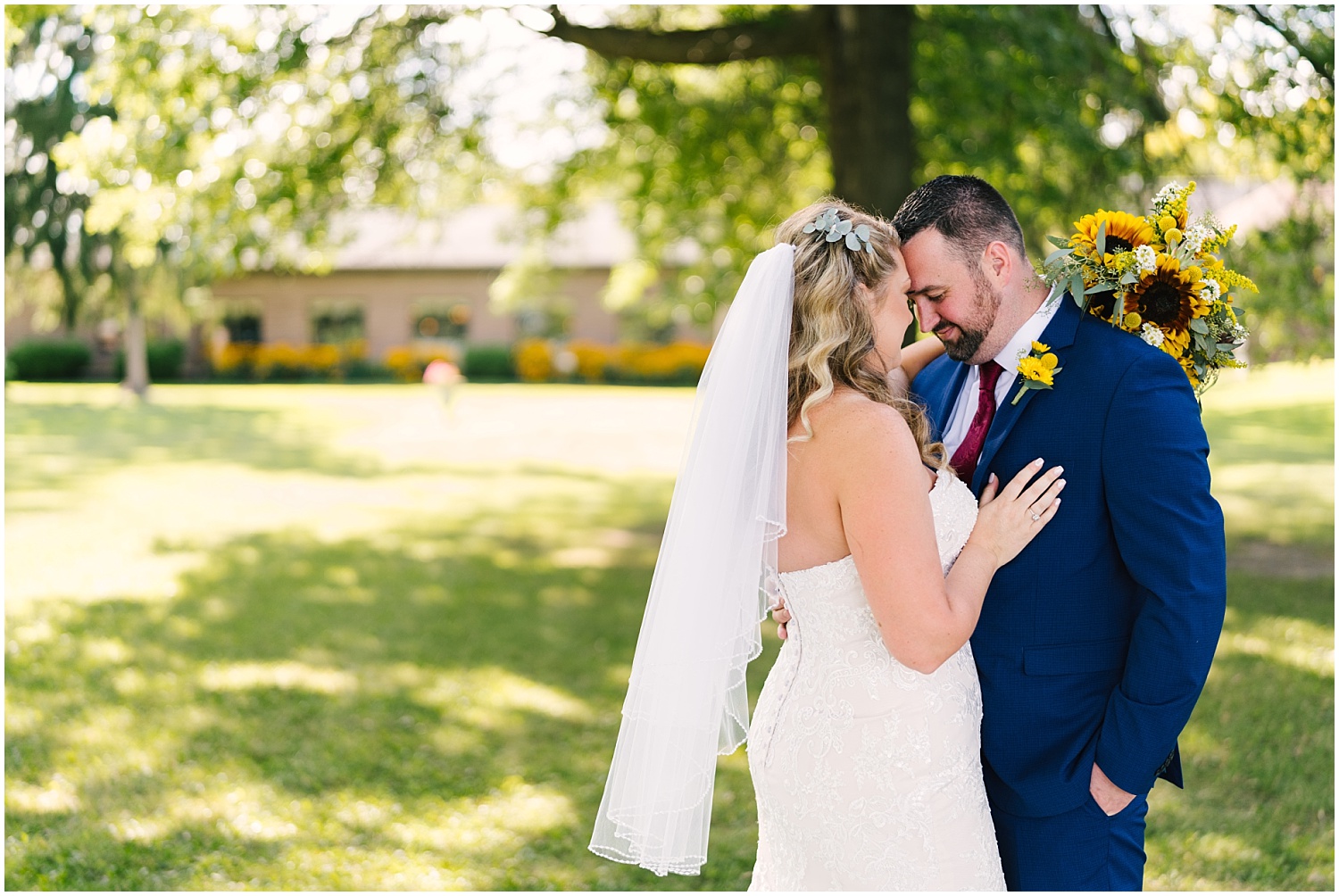 belhurst+castle+wedding+rochester+ny+photographer (114).jpg