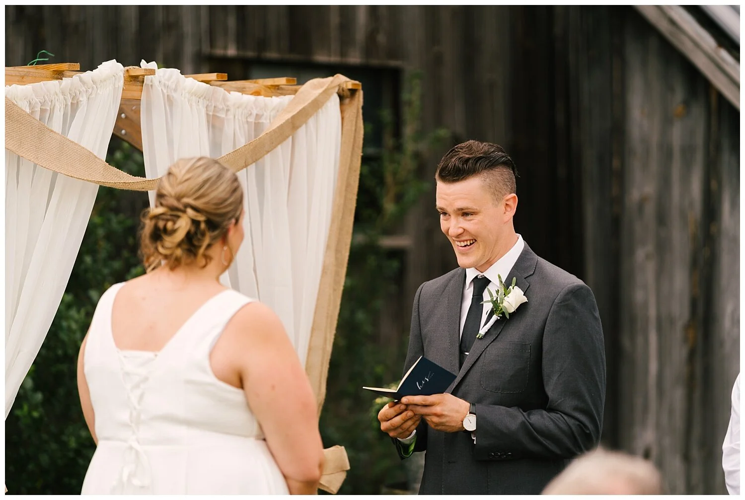 cobblestone+wedding+barn+rochester+wedding+photographer (12).jpg