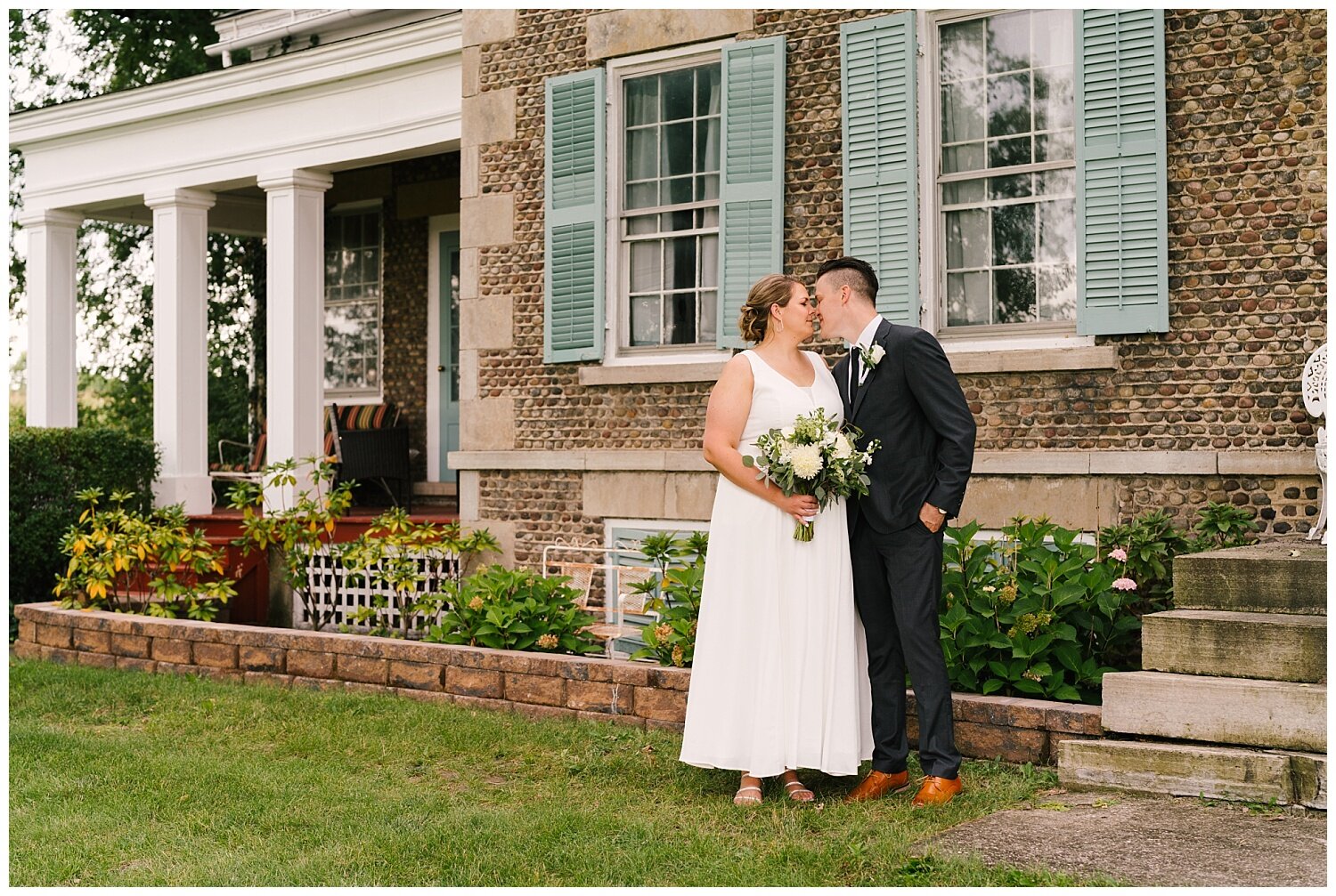 cobblestone+wedding+barn+rochester+wedding+photographer (36).jpg