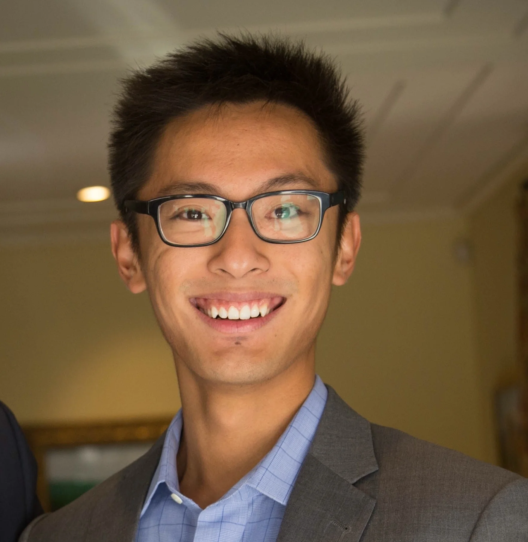 Yan Zhang.jpg