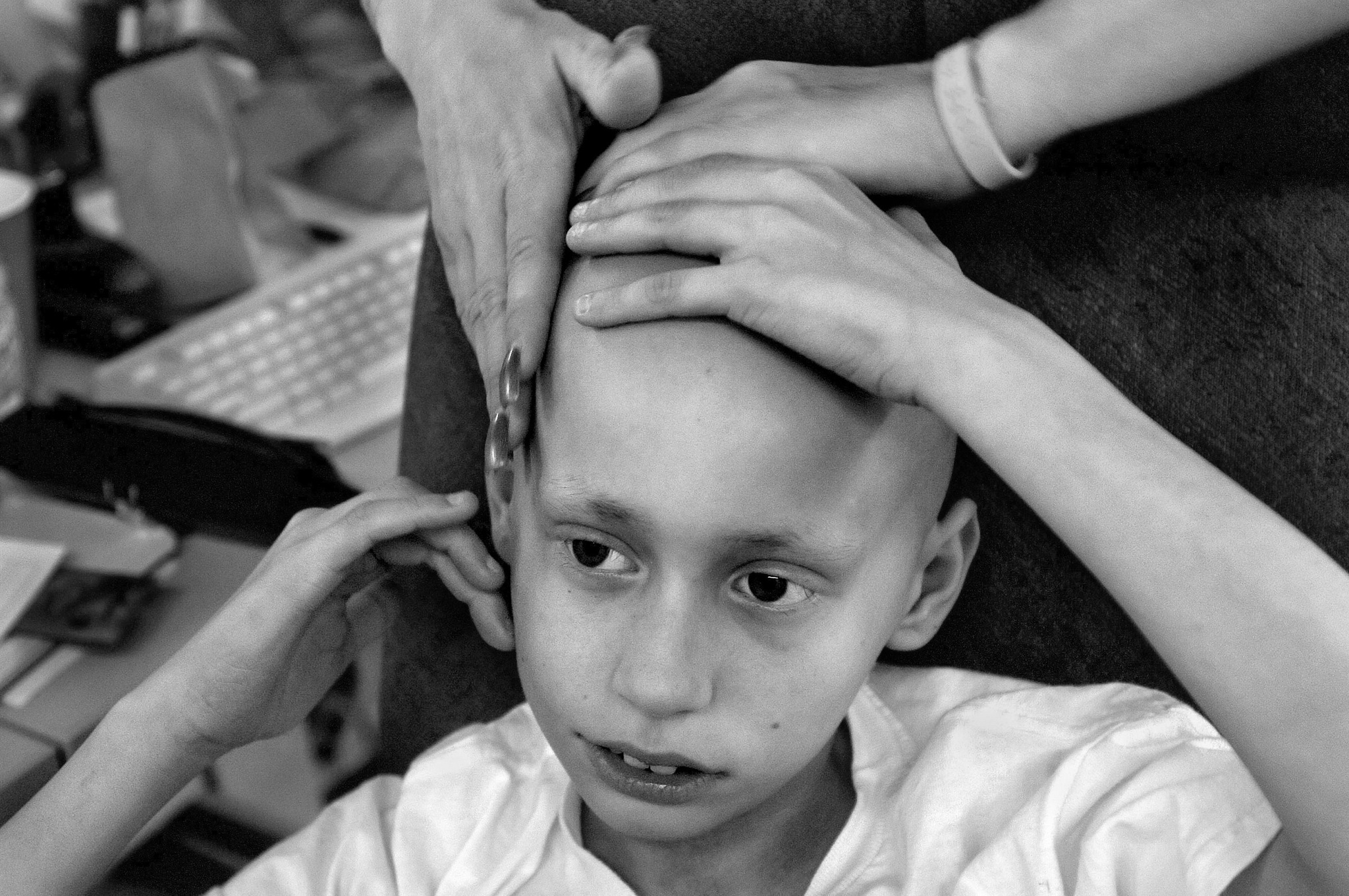 Derek gets a soothing massage from his mother at her Sacramento nail and tanning salon. © Renée C. Byer/Sacramento Bee/ZUMAPRESS.com