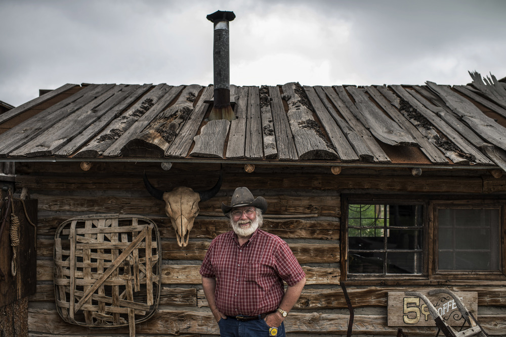  Mike Kesslering, owner and operator of the High Plains Homestead outside of Crawford, Nebraska. His pies are delicious.&nbsp;© Bill Frakes/Straw Hat Visuals&nbsp; 