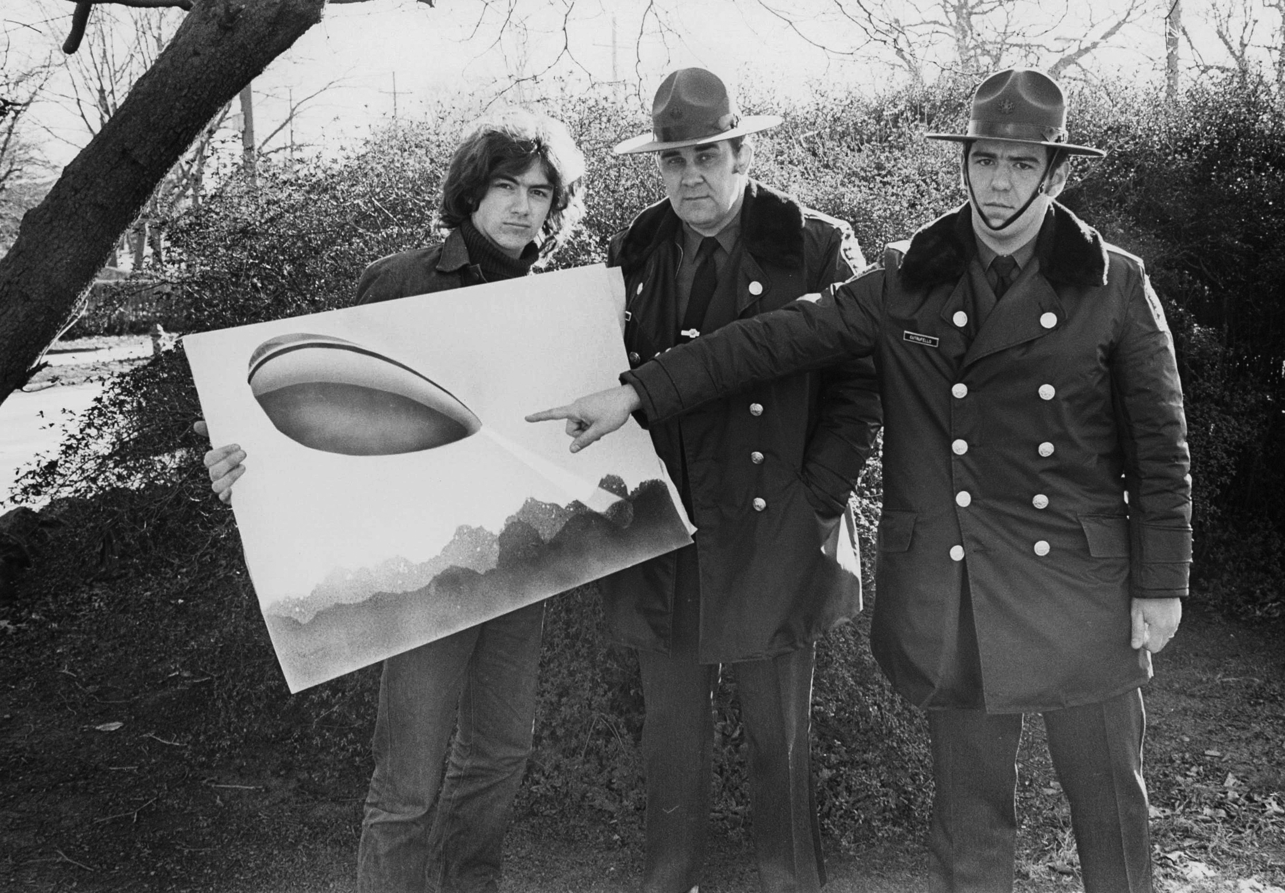 UFO story for the National Enquirer. © Rick Smolan/Against All Odds Productions