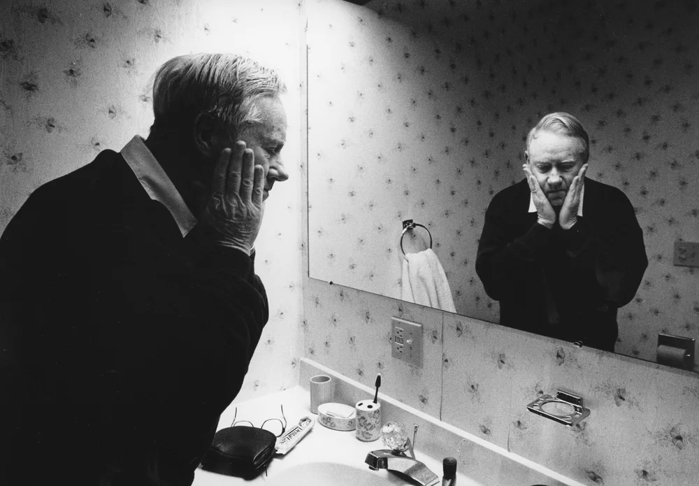   Partial View: An Alzheimer's Journal:  Cary Smith Henderson .&nbsp;People with Alzheimer's do actually think -- they may not think the same sort of things that normal people thing, but they do think. They wonder how things happen, why things happen