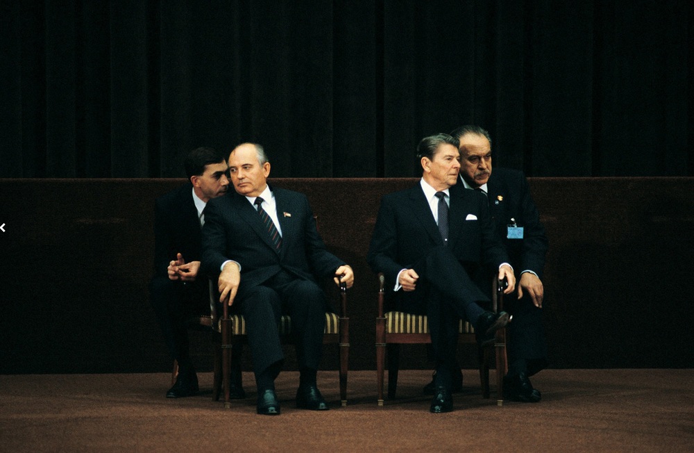  The First Gorbachev &amp; Reagan Summit, Geneva, November 19, 1985. © 2015 David Burnett/Contact Press Images    