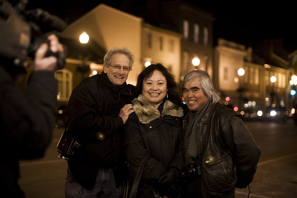   David Burnett, Kim Phuc and Nick Ut reunited in Washington DC, 2009 © Hyungwon Kang 