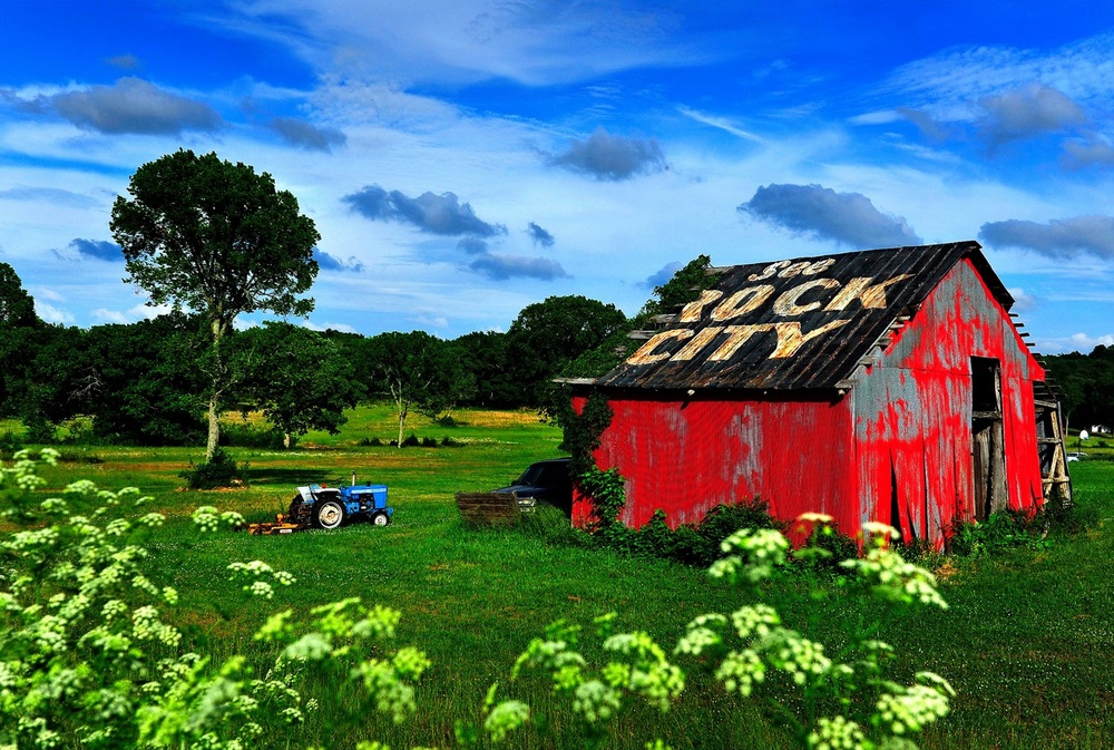   Found a postcard view of rural Tennessee while working on a story about the shrinking Southern Baptist Church. We followed the demise of the Scenic Drive Baptist Church as it became the Arabic Baptist Church. Interesting story by WaPo writer Stepha