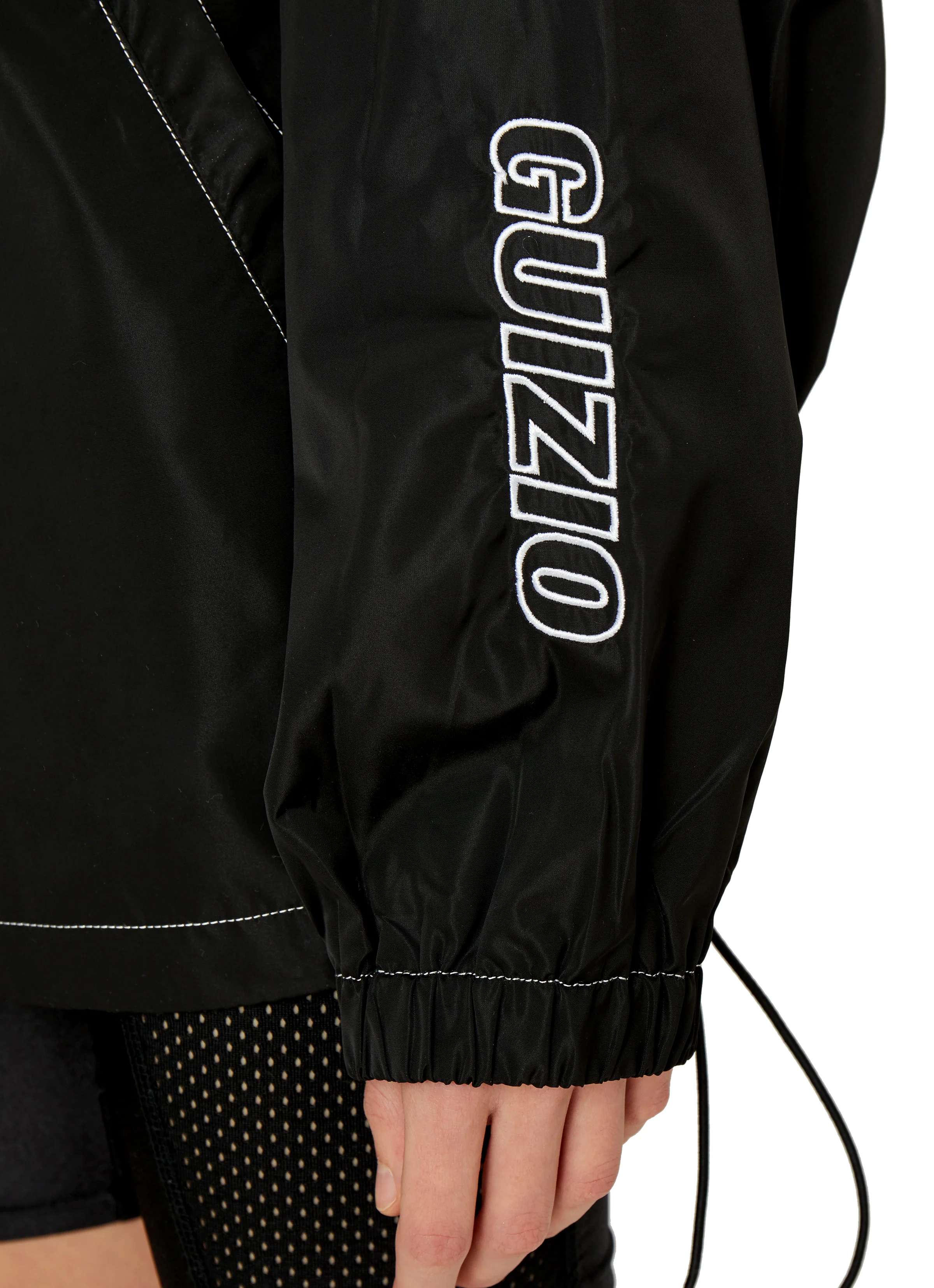 WINDBREAKER_1_2.jpg