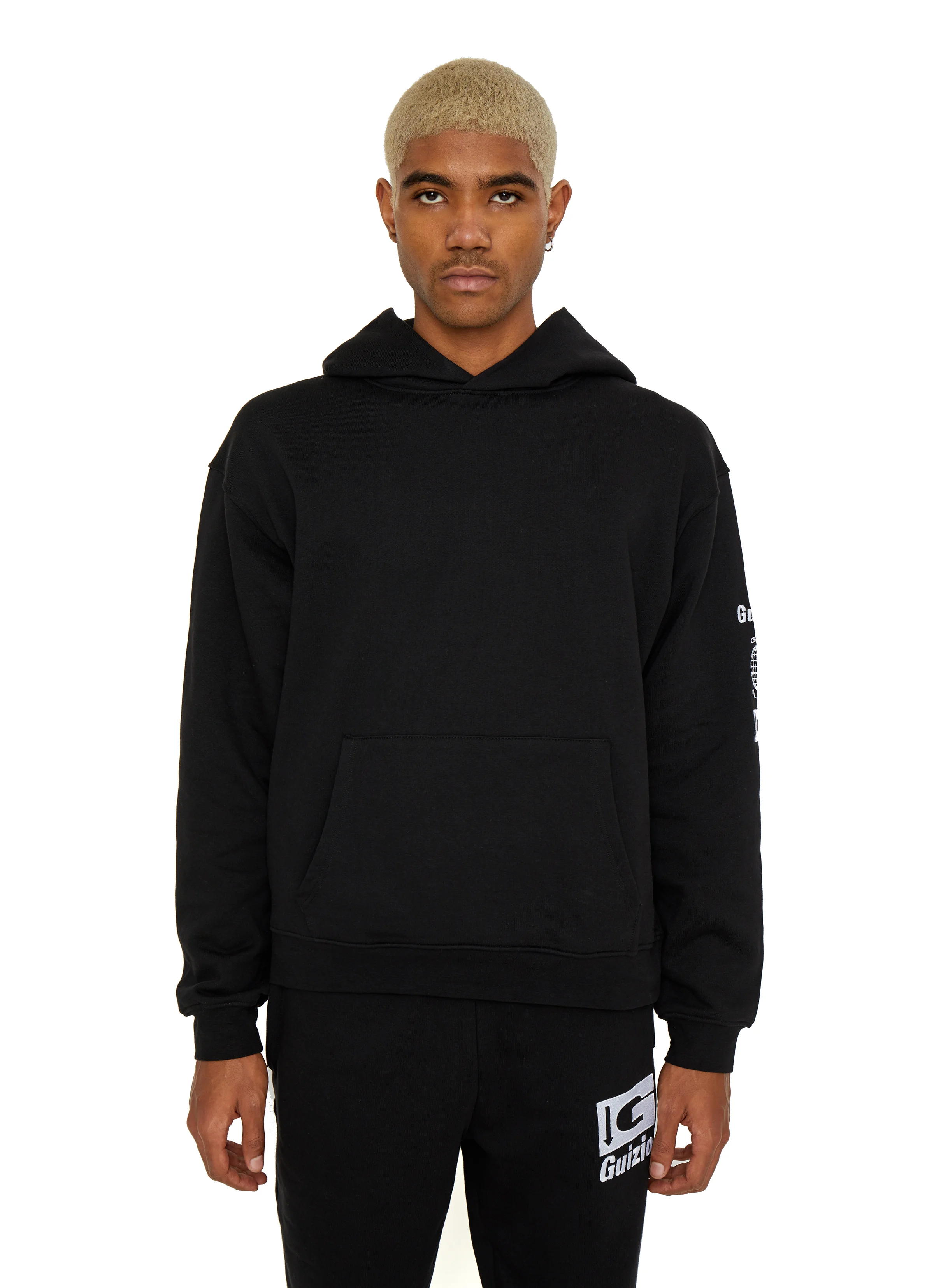 GUIZIOGLOBAL_Black_1_2.jpg