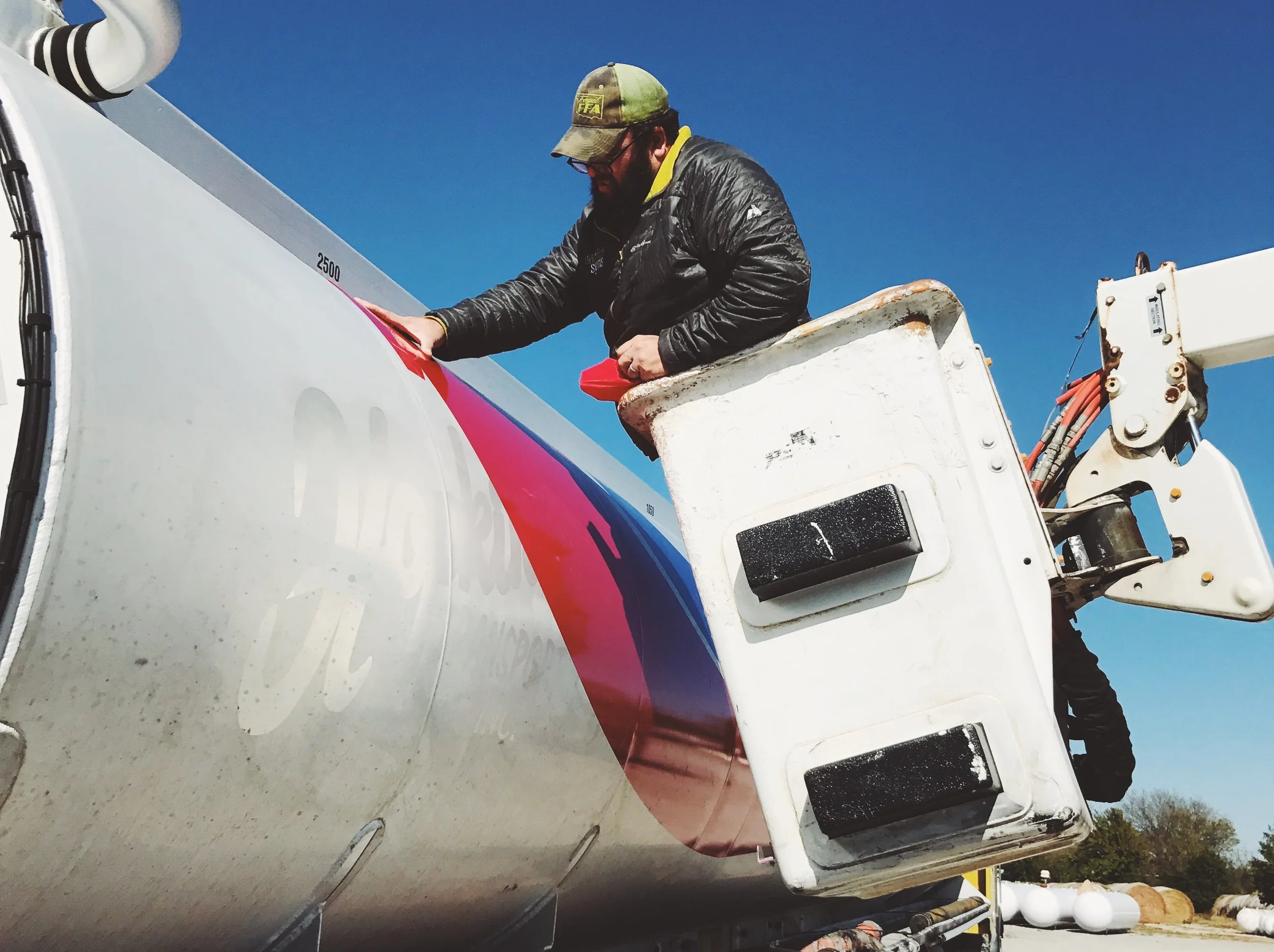 Installation of Semi-Transport Graphics