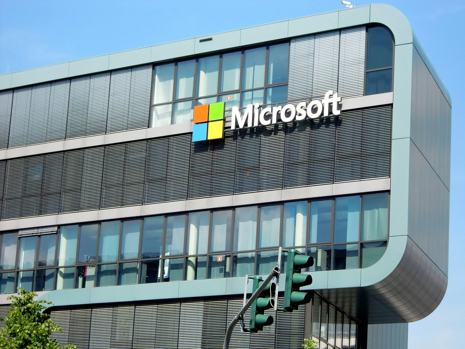 Tech giants like Microsoft and Intel are recovering from 52-week lows as earnings are expected.