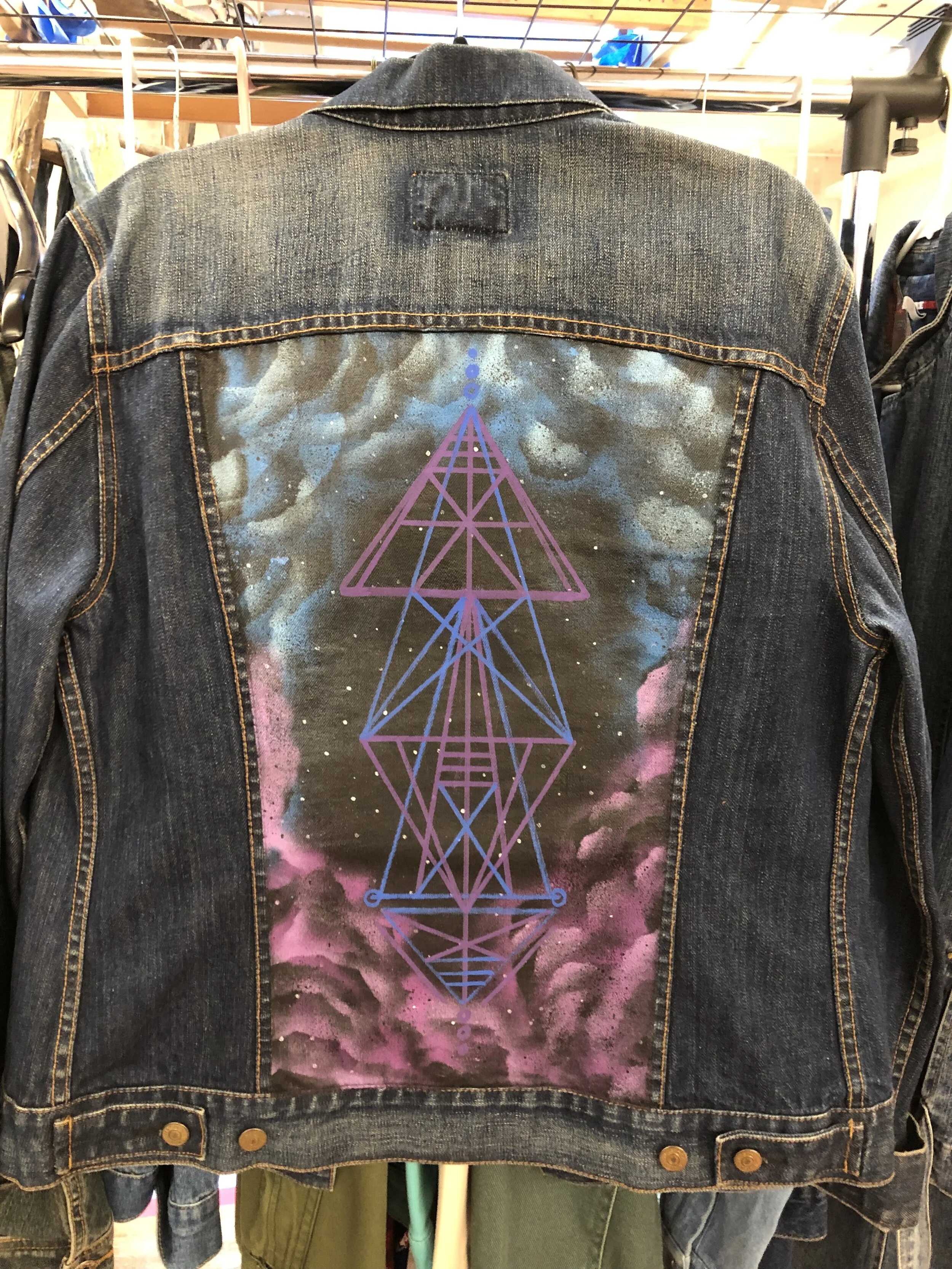 Aye Geometric(s) Nebula