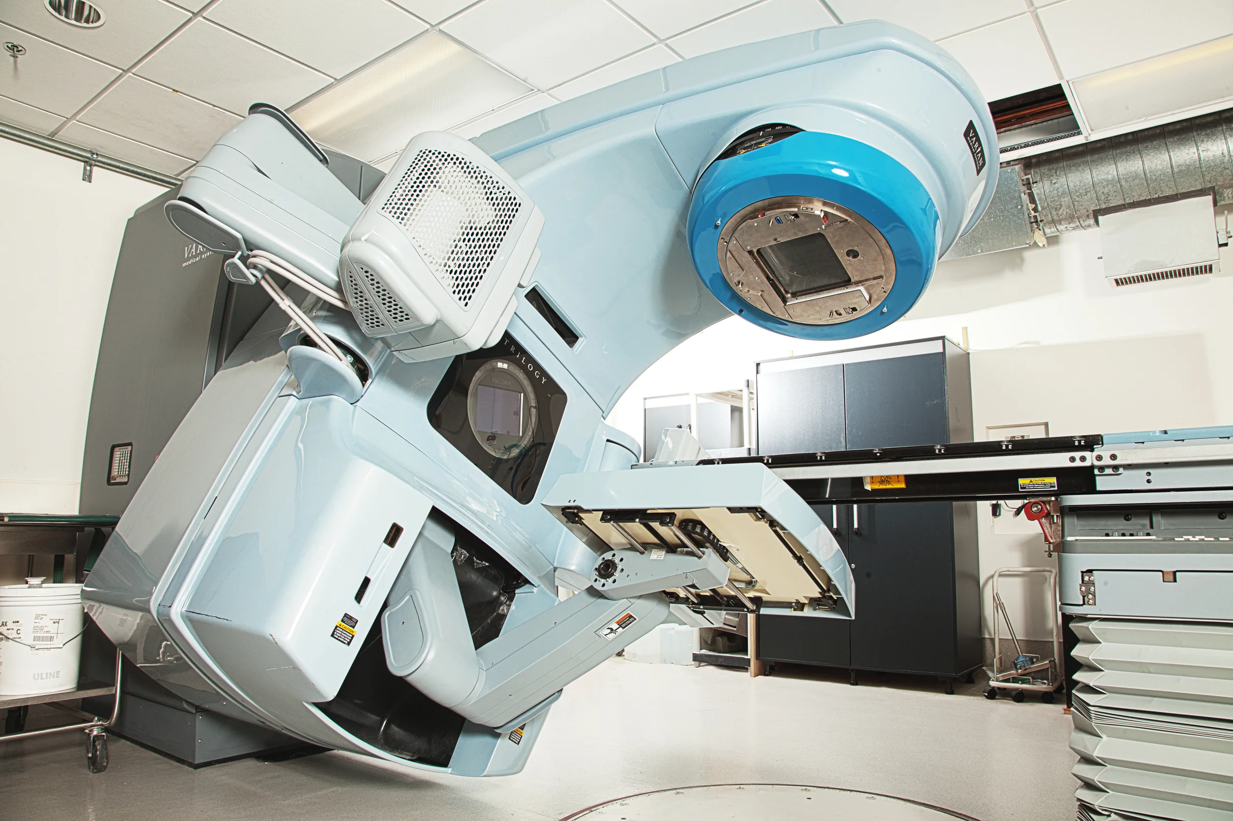 Commission: Access Animal Hospital Radiology Machine