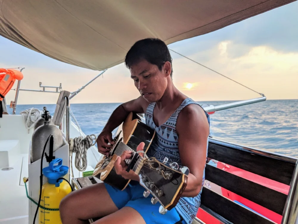 ximulasail sailing charter pemanggil 4.jpg