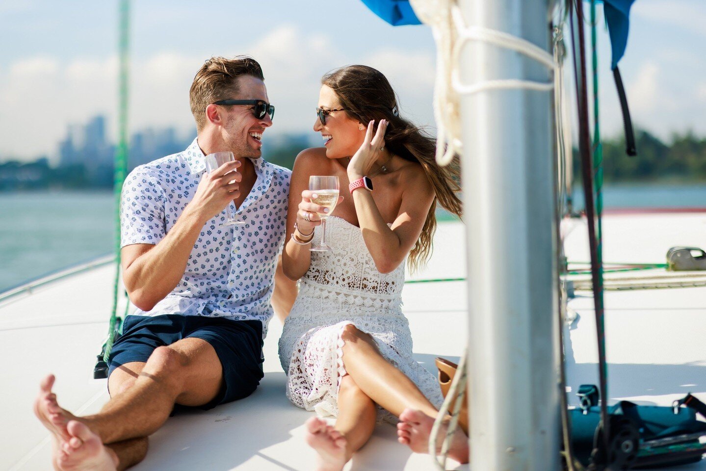 Looking for special ways to celebrate an occasion with your other half? 
The gentle breeze, the sun on your skin, your favourite person and champagne - Is there really any other place that can top such a date?!
#yachtgetaway #romanticgetaway #dateide