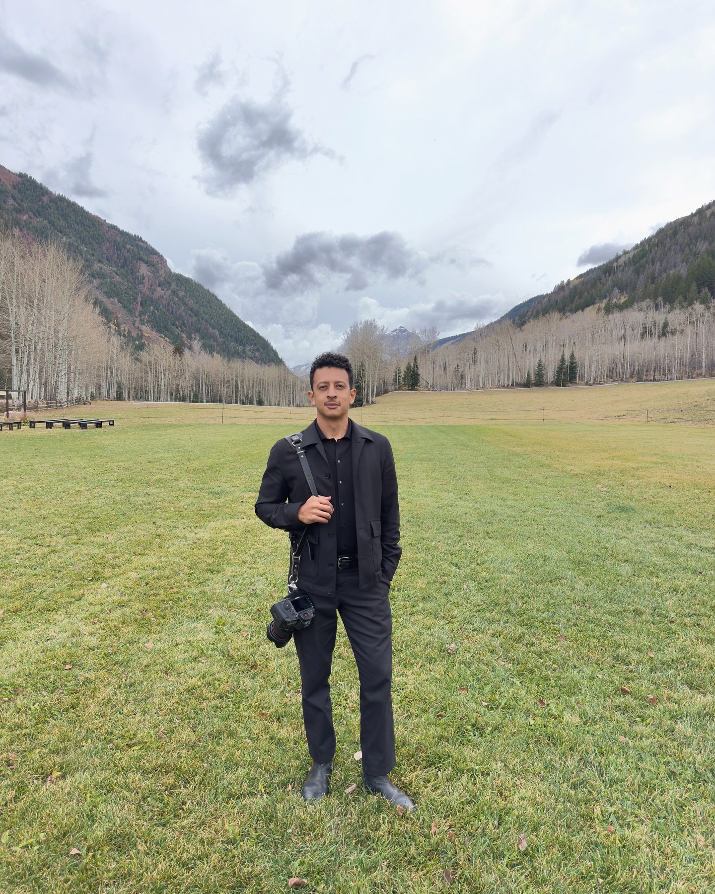 A new chapter, 31. Also, my yearly post of myself haha! Grateful to be doing what I love and having an awesome circle of family and friends to do life with. 

Cheers,