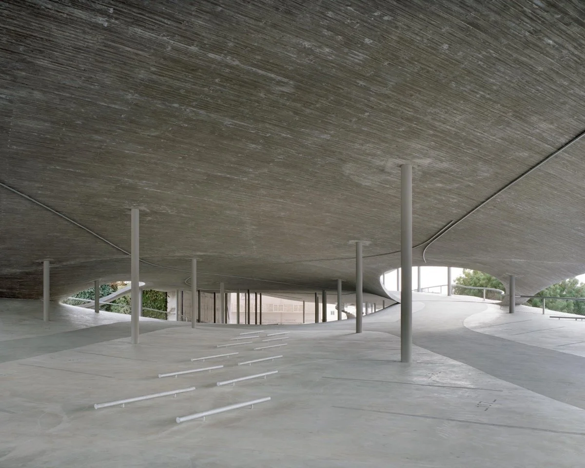 巴林停车场的珍珠小径（Bahrain Car Park for the Pearl Path）