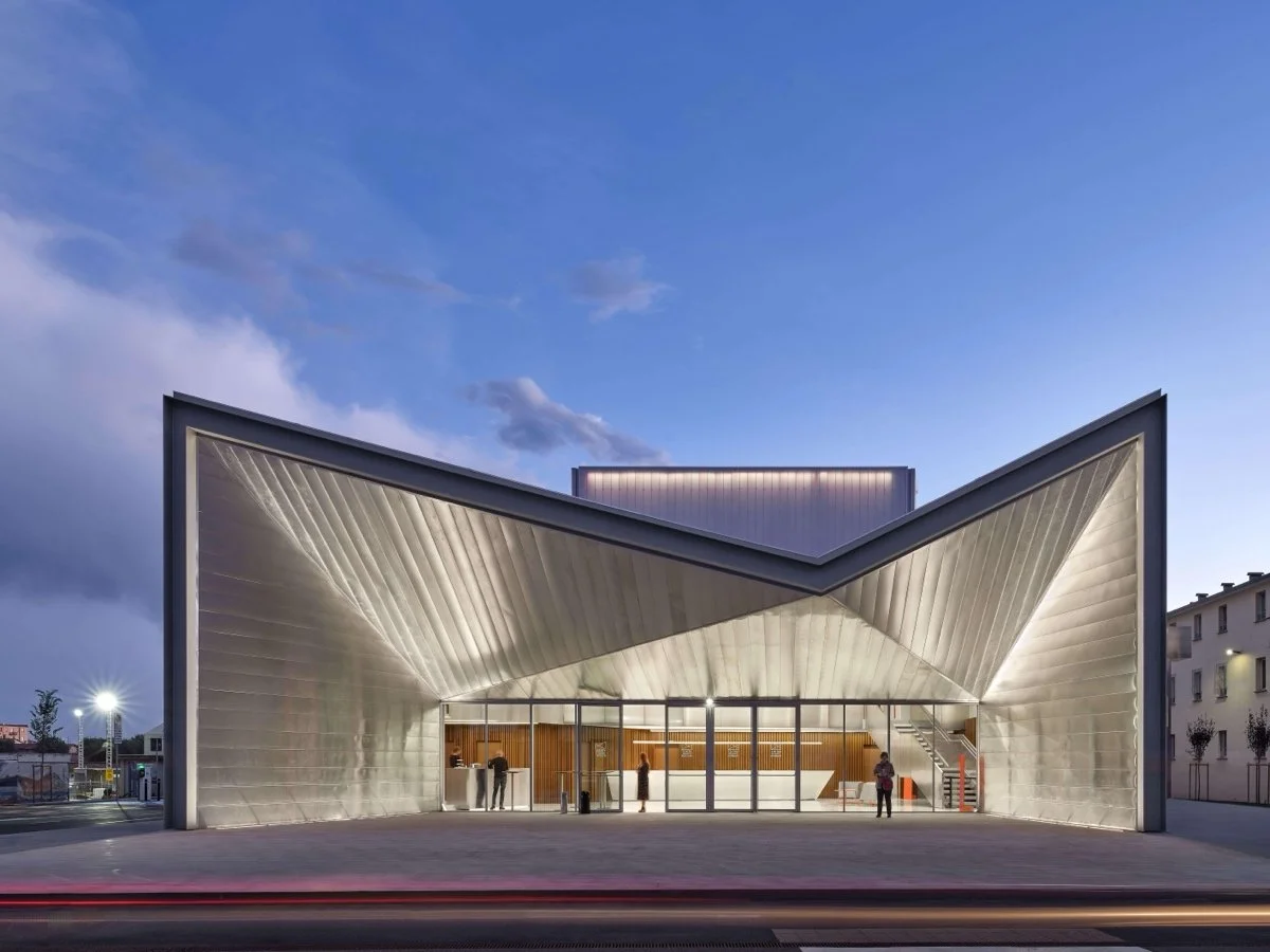 博尔索尼剧院（TEATRO BORSONI）