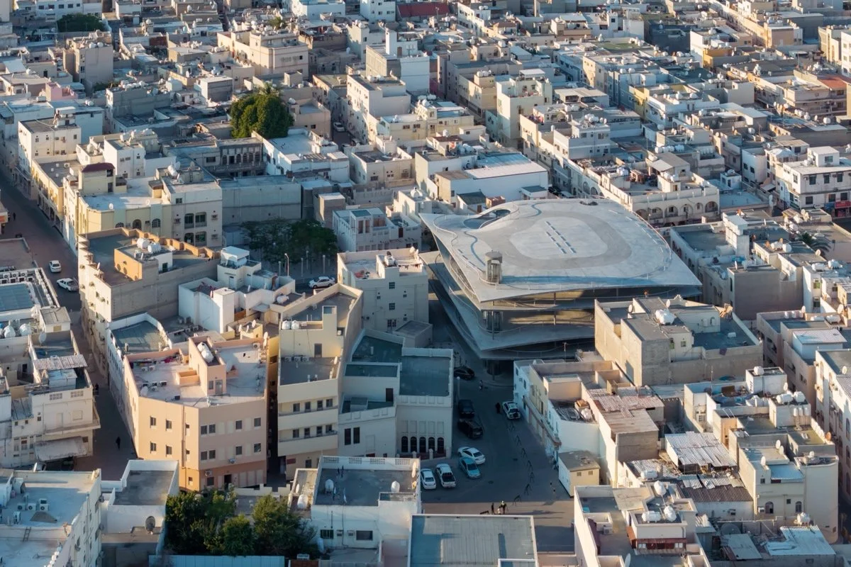 巴林停车场的珍珠小径（Bahrain Car Park for the Pearl Path）