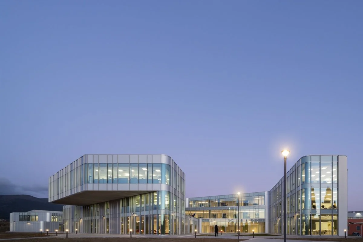 A.M 恩里克斯·阿尼奥莱蒂中学 塞斯托·菲奥伦蒂诺（A.M Enriques Agnoletti”High school of Sesto Fiorentino）