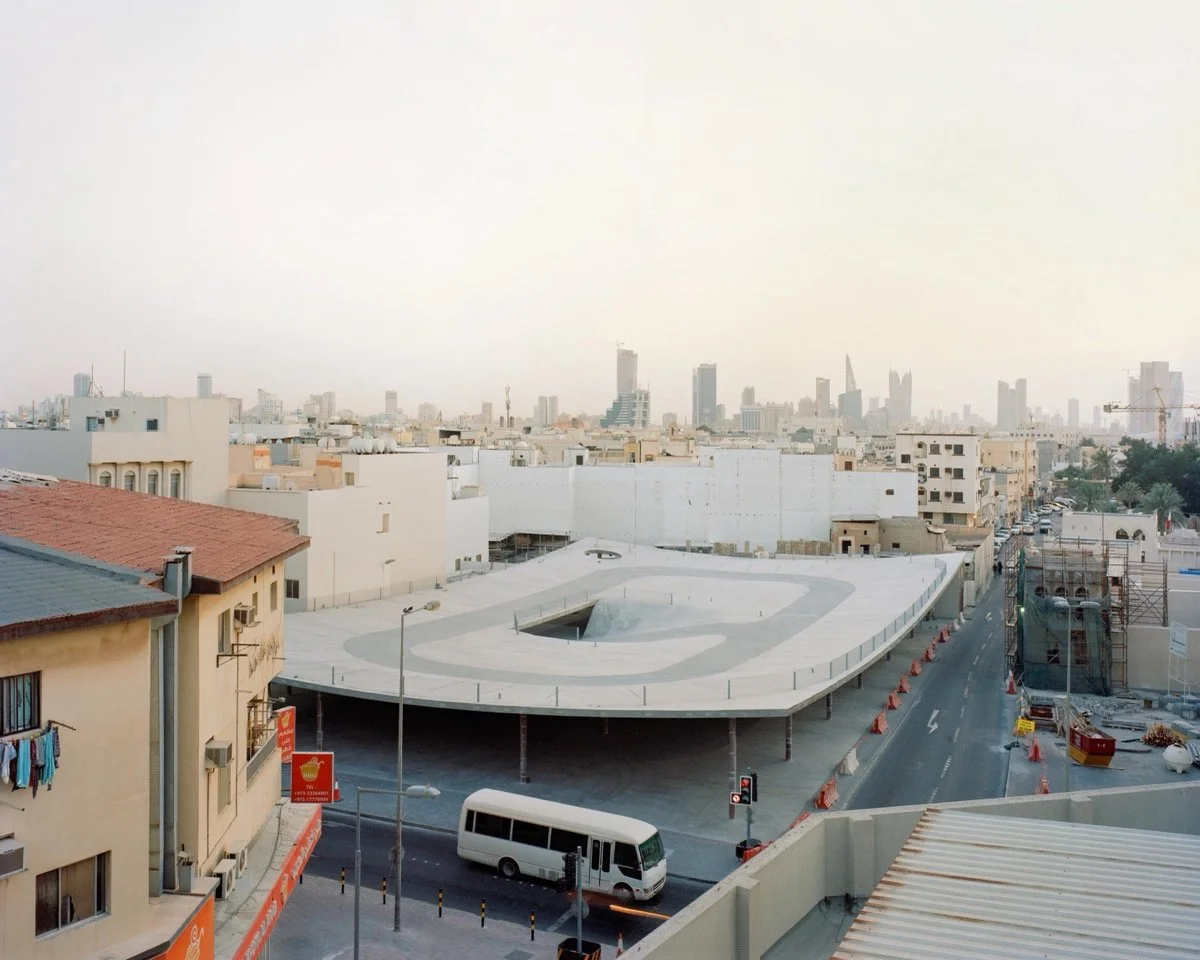 巴林停车场的珍珠小径（Bahrain Car Park for the Pearl Path）