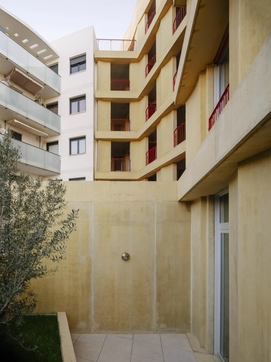 16套社会住宅单元（16 social housing units）
