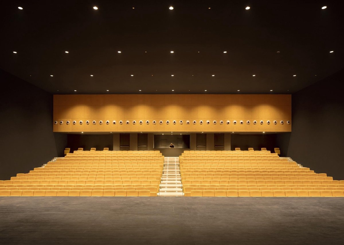 阿尔曼萨公园（Almansa Park）