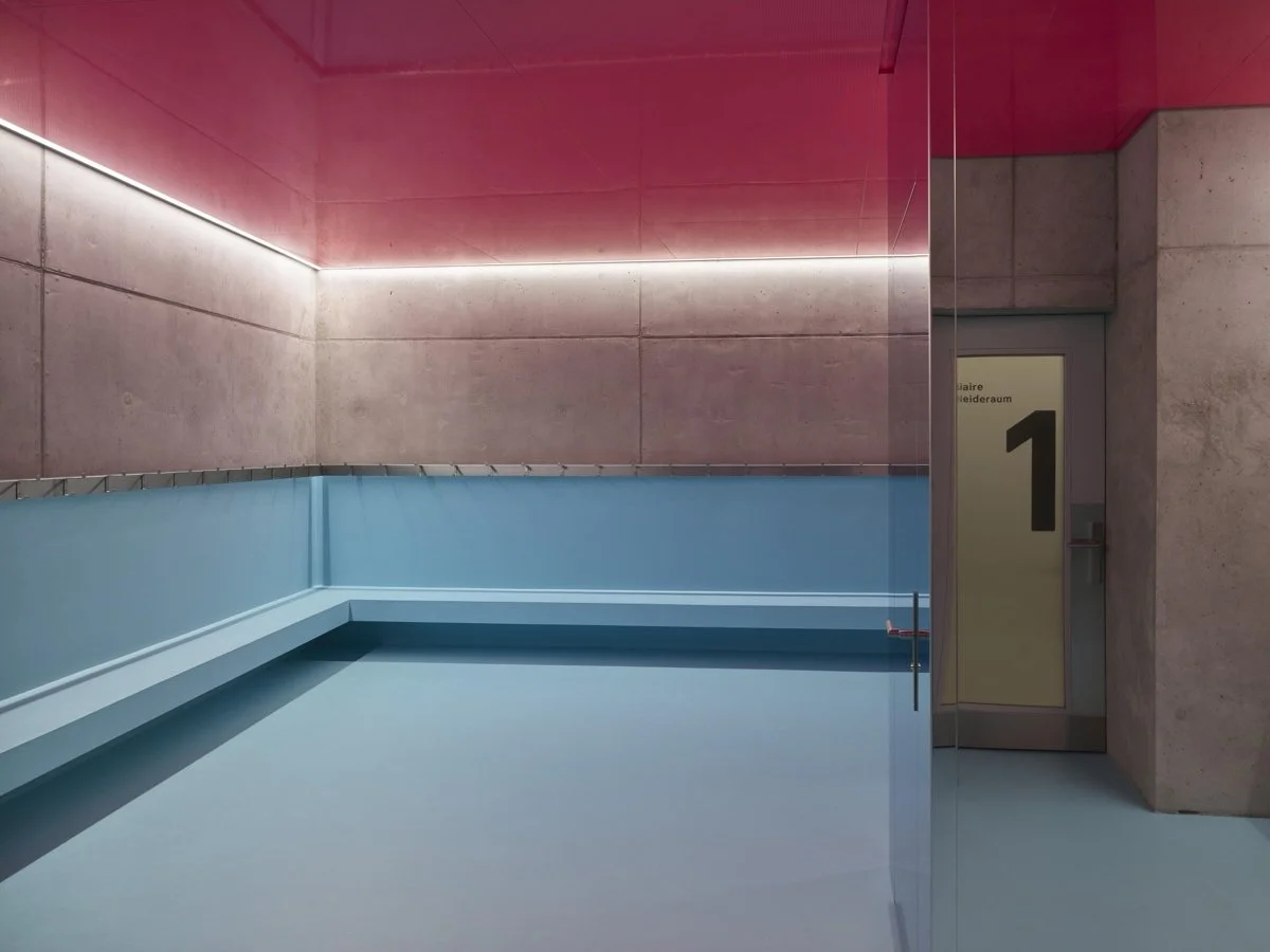 商学院与通识教育（School of Business and General Education）