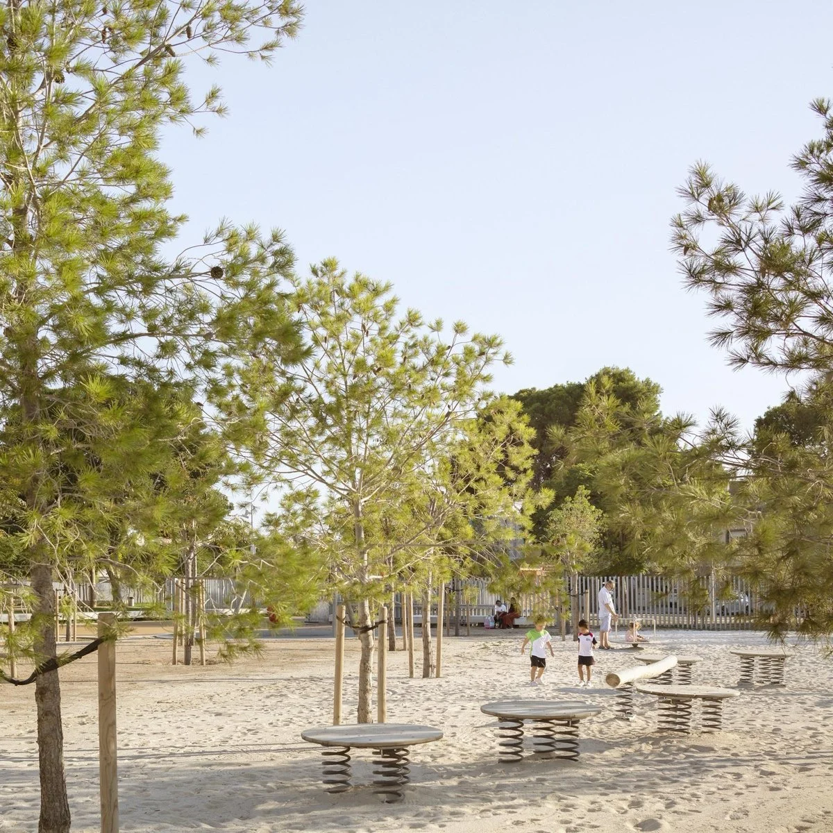 阿尔曼萨公园（Almansa Park）