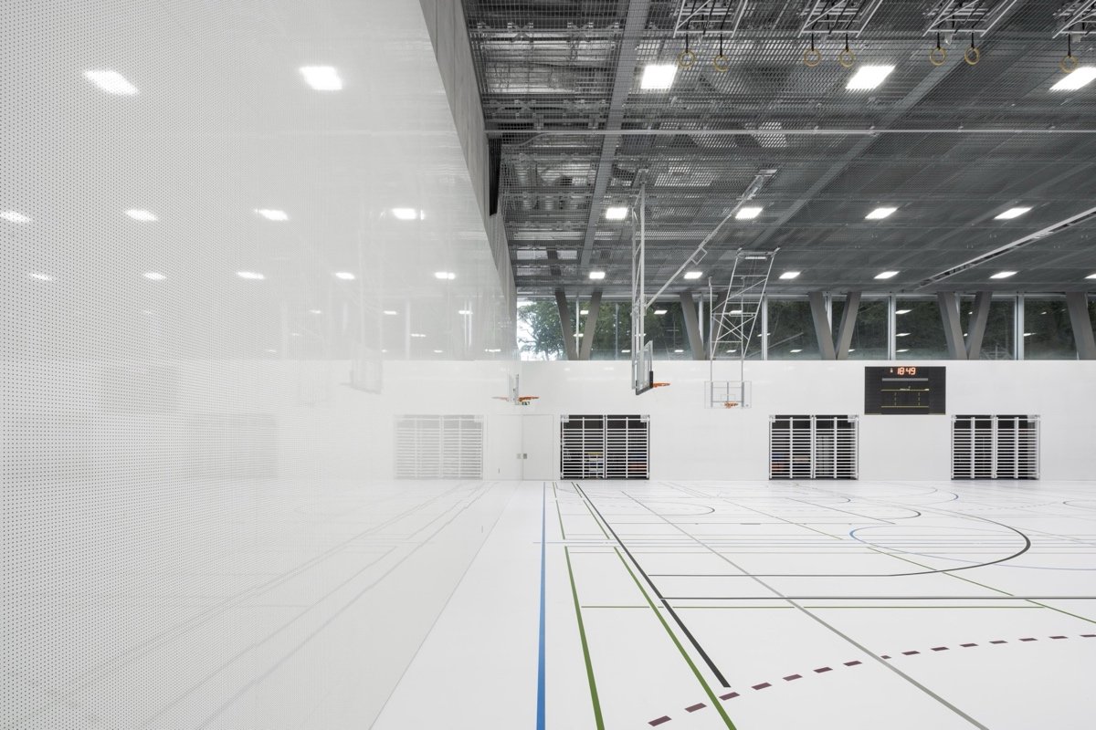 商学院与通识教育（School of Business and General Education）