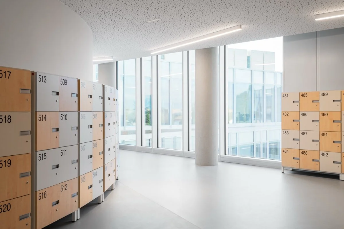 A.M 恩里克斯·阿尼奥莱蒂中学 塞斯托·菲奥伦蒂诺（A.M Enriques Agnoletti”High school of Sesto Fiorentino）