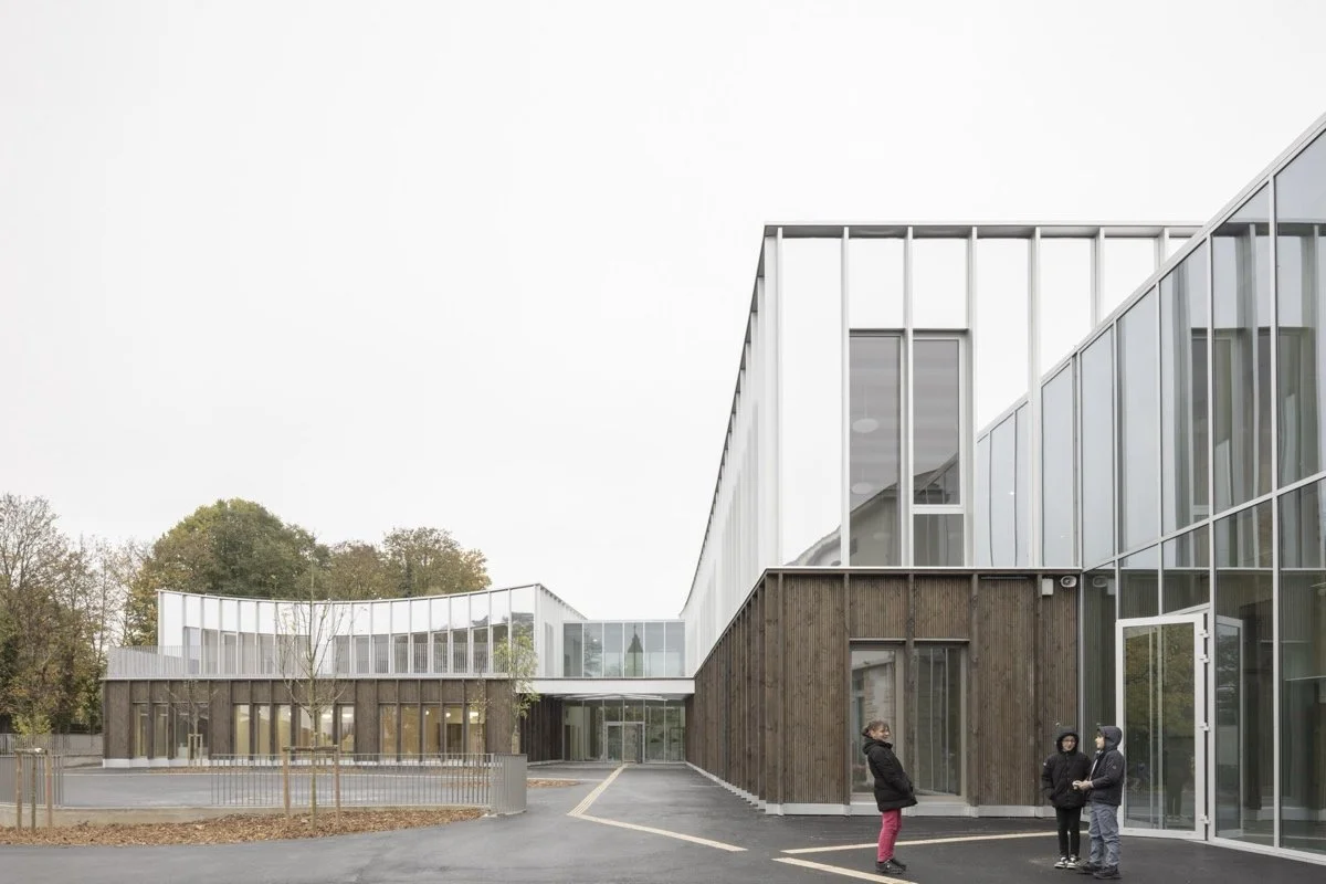 紫罗兰学校集团（Les Violettes school group）