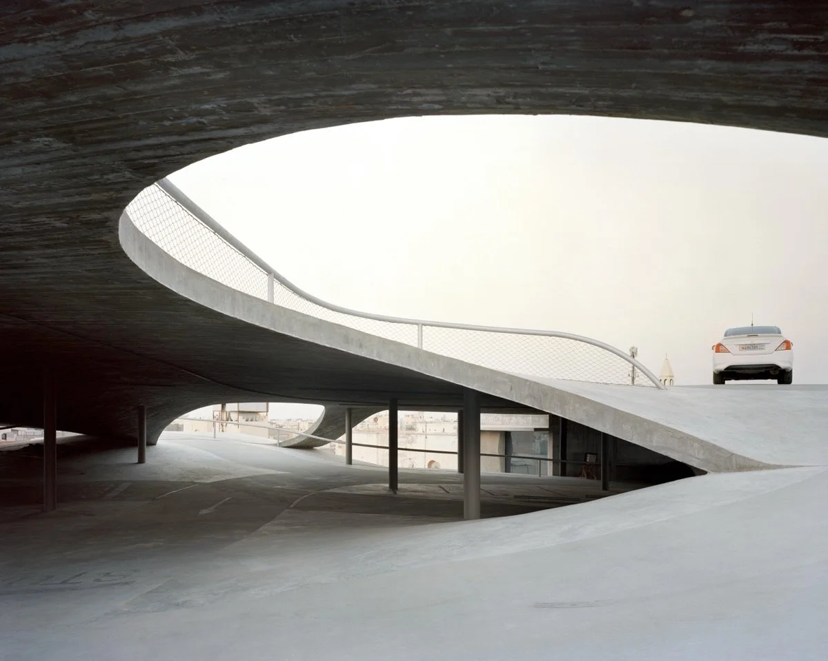 巴林停车场的珍珠小径（Bahrain Car Park for the Pearl Path）