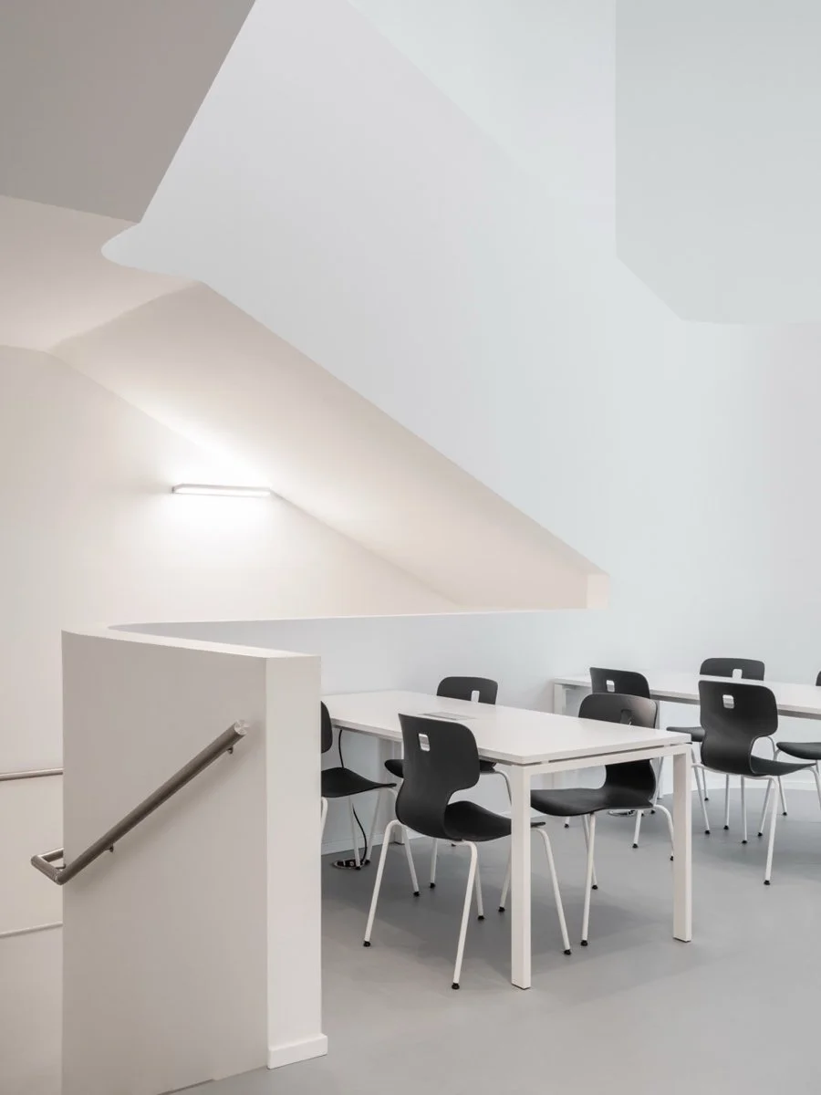 A.M 恩里克斯·阿尼奥莱蒂中学 塞斯托·菲奥伦蒂诺（A.M Enriques Agnoletti”High school of Sesto Fiorentino）