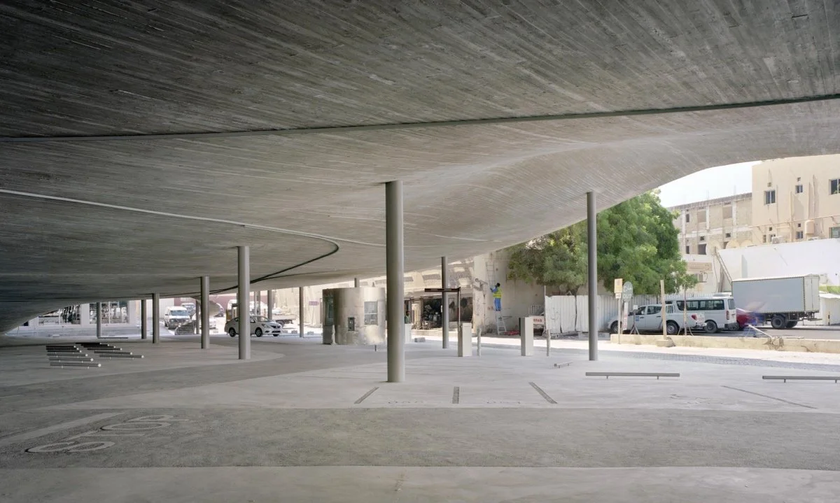 巴林停车场的珍珠小径（Bahrain Car Park for the Pearl Path）