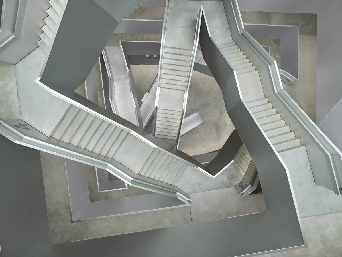 商学院与通识教育（School of Business and General Education）