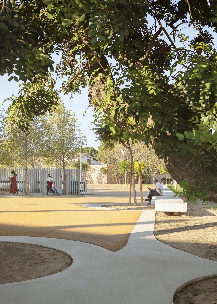 阿尔曼萨公园（Almansa Park）