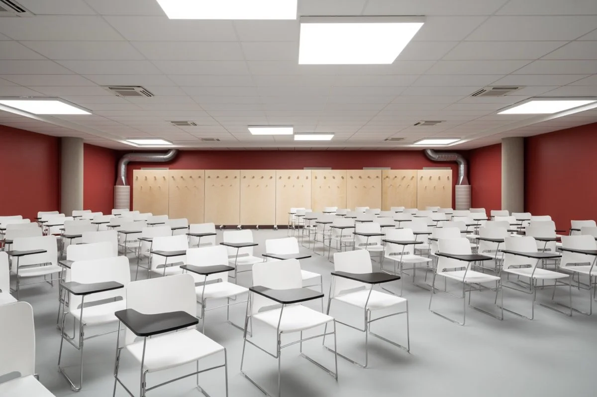 A.M 恩里克斯·阿尼奥莱蒂中学 塞斯托·菲奥伦蒂诺（A.M Enriques Agnoletti”High school of Sesto Fiorentino）