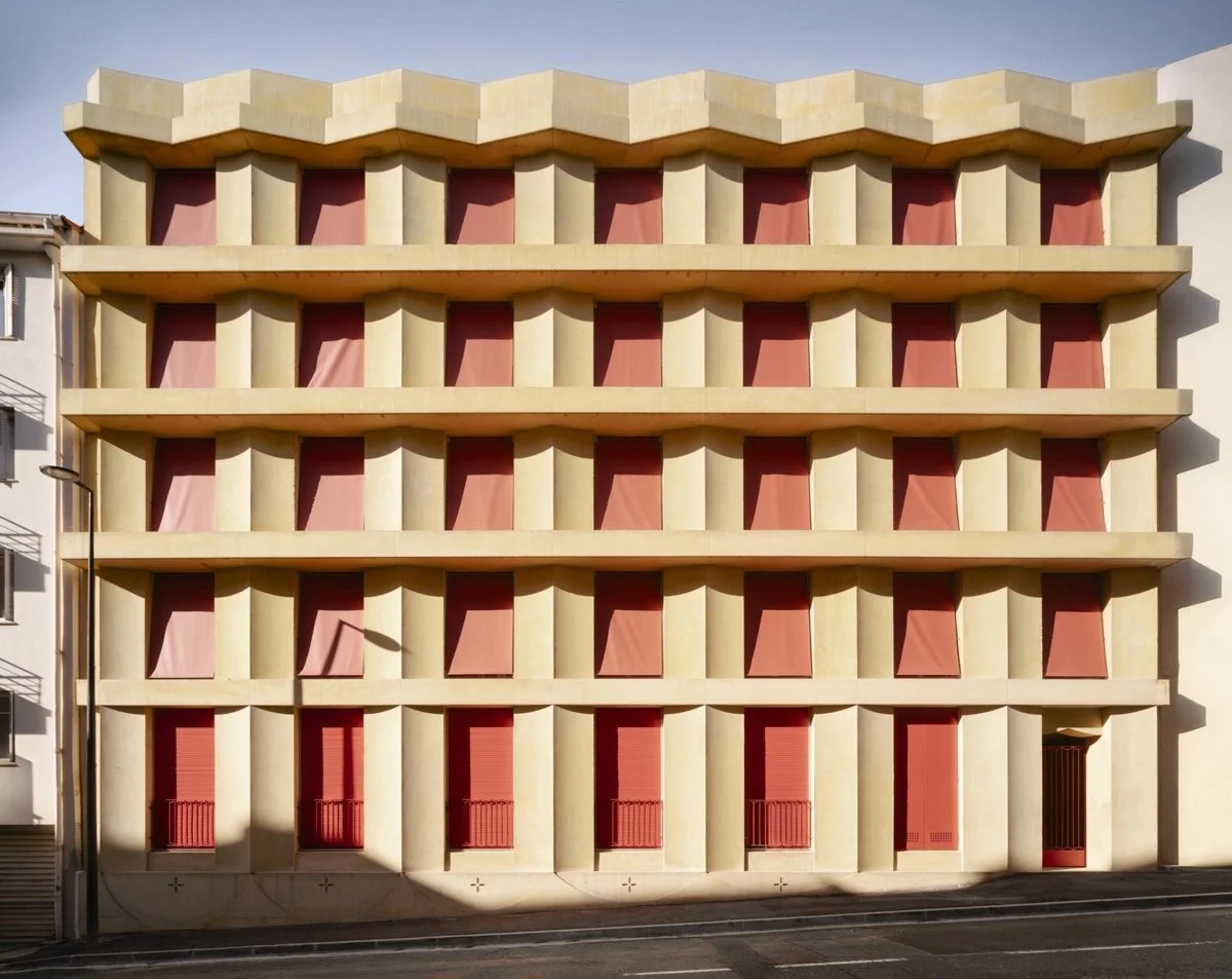16套社会住宅单元（16 social housing units）