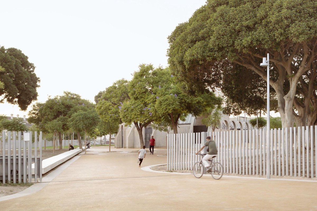 阿尔曼萨公园（Almansa Park）