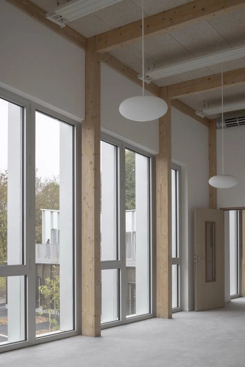 紫罗兰学校集团（Les Violettes school group）