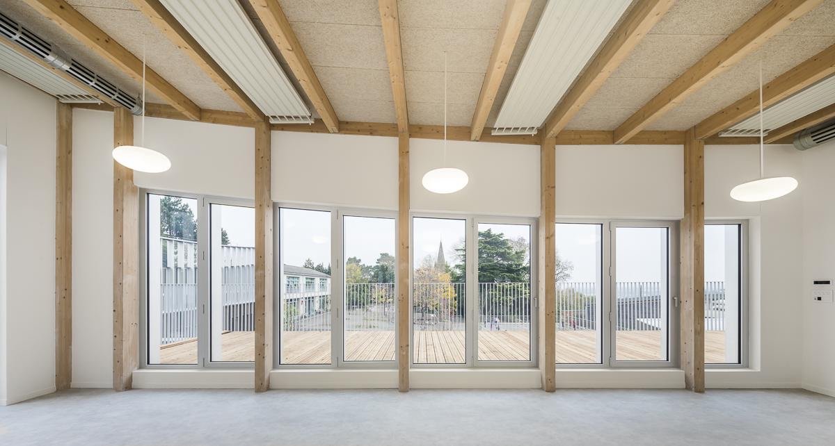 紫罗兰学校集团（Les Violettes school group）