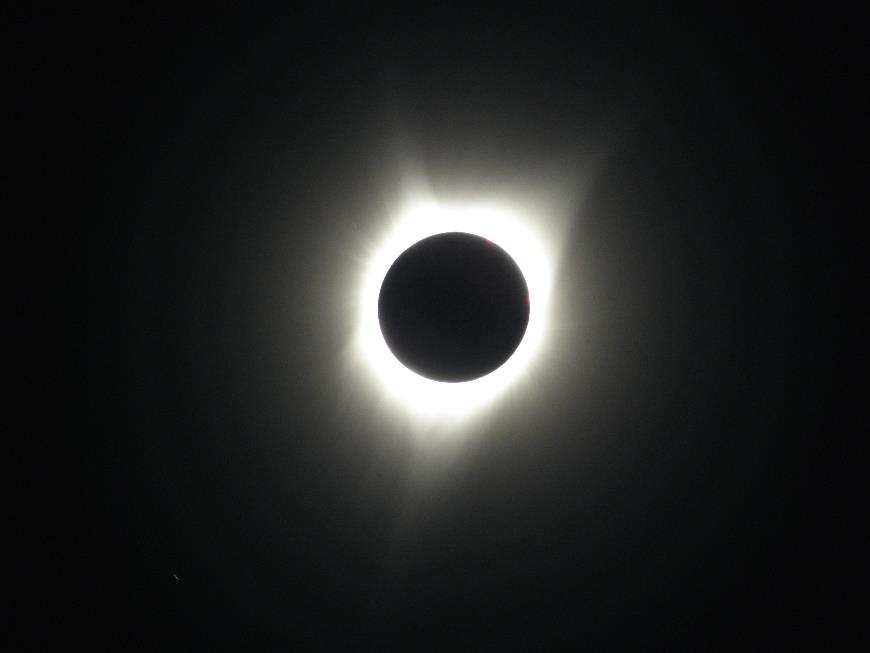 Dazzling photo of the August 21, 2017 total solar eclipse by GSOC field trip participant and member Charles Montross.
