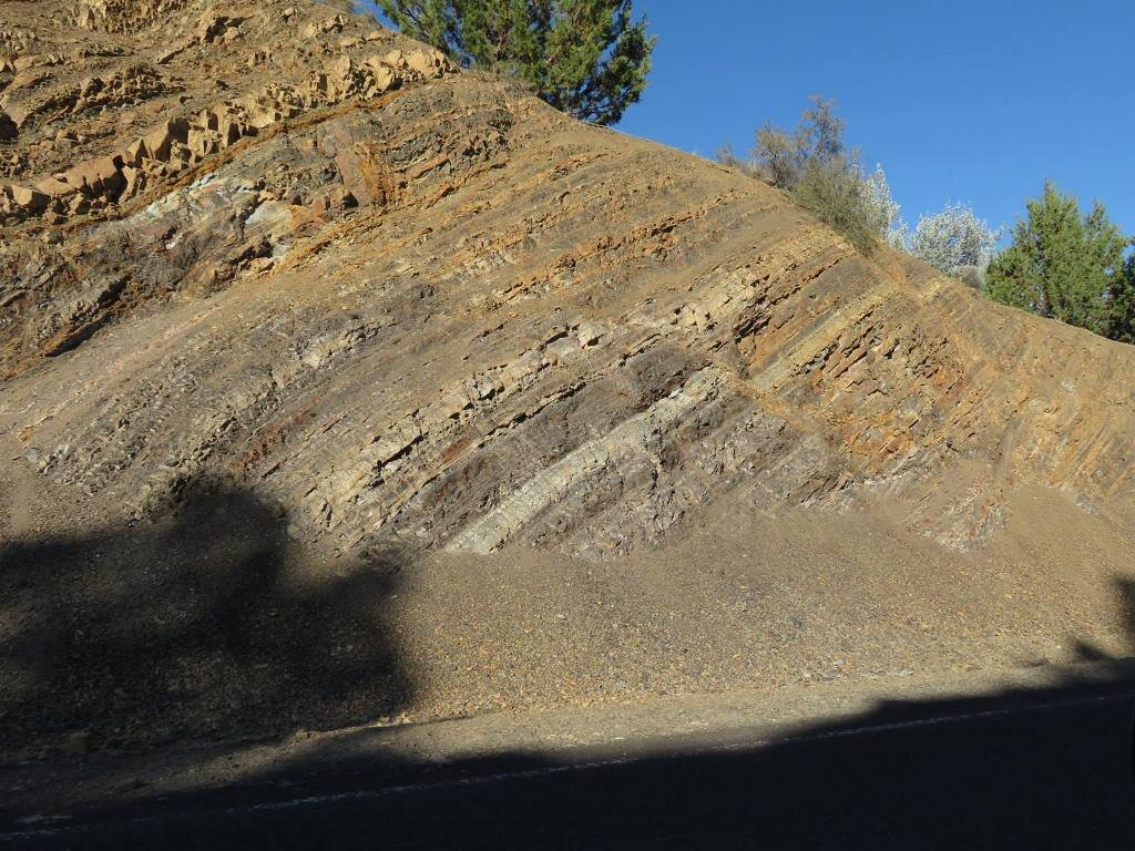  Do I detect some turbidites in these Baker terrane strata? 